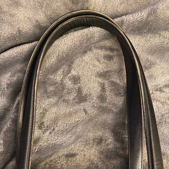 💯Authentic Gucci - Picture 10 of 16